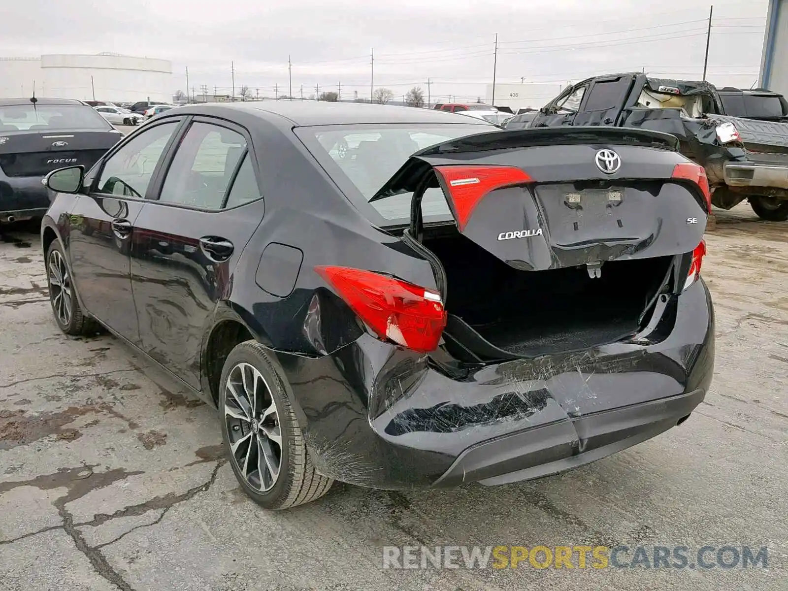 3 Photograph of a damaged car 5YFBURHE3KP895560 TOYOTA COROLLA 2019