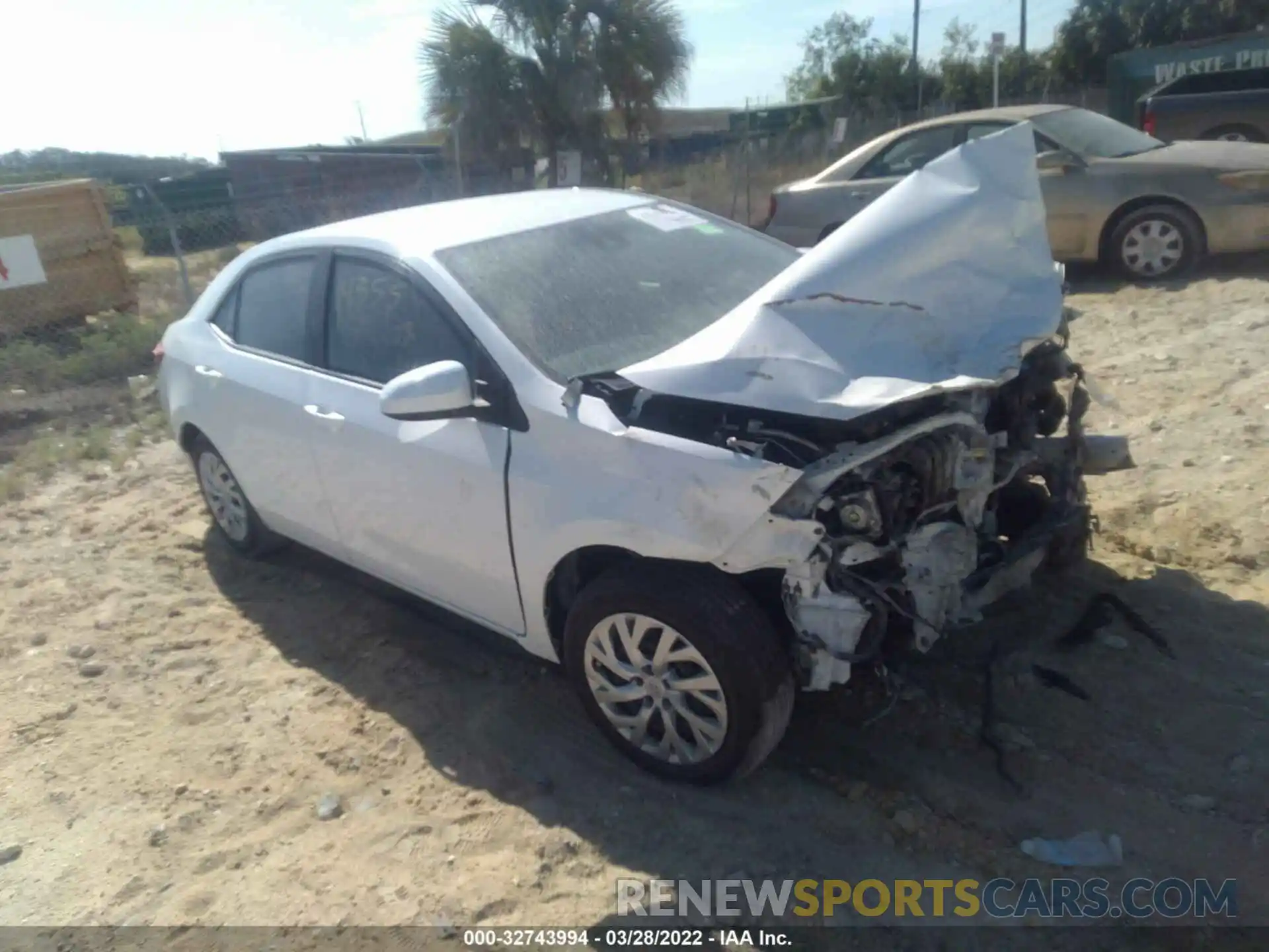 1 Photograph of a damaged car 5YFBURHE3KP895946 TOYOTA COROLLA 2019