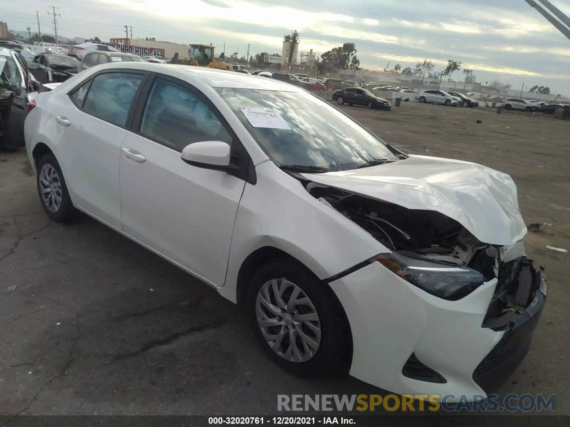 1 Photograph of a damaged car 5YFBURHE3KP896417 TOYOTA COROLLA 2019