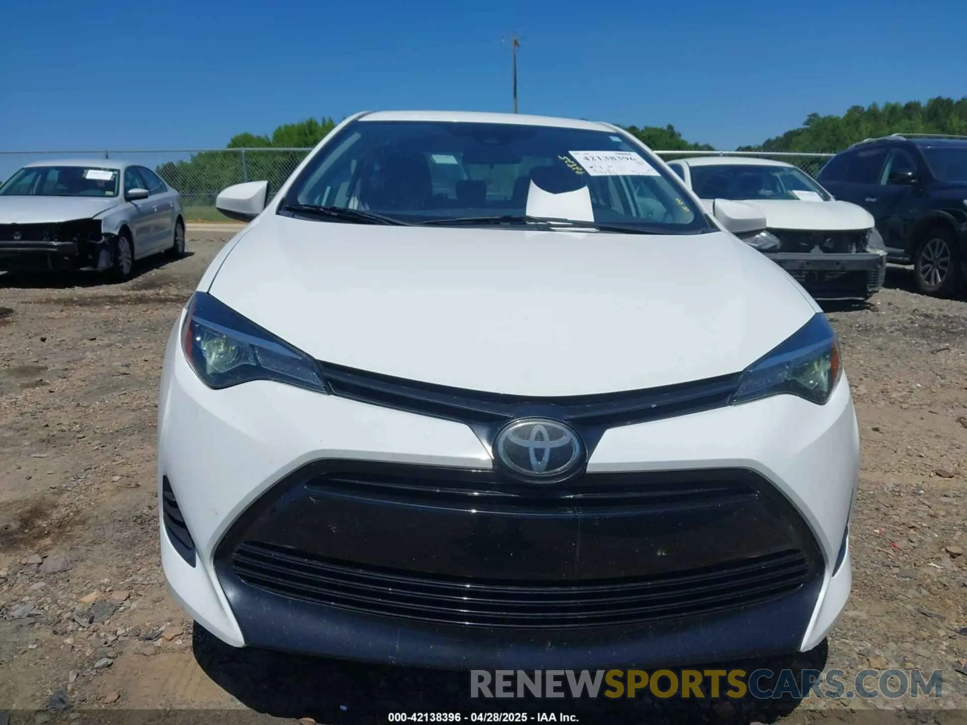 12 Photograph of a damaged car 5YFBURHE3KP902247 TOYOTA COROLLA 2019