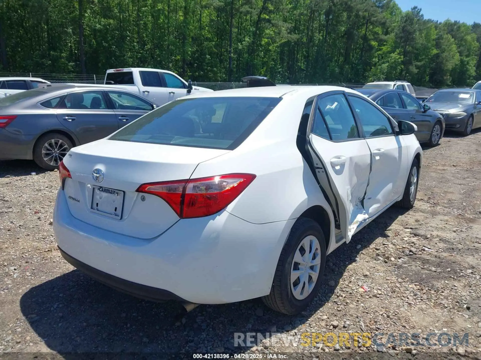 4 Photograph of a damaged car 5YFBURHE3KP902247 TOYOTA COROLLA 2019