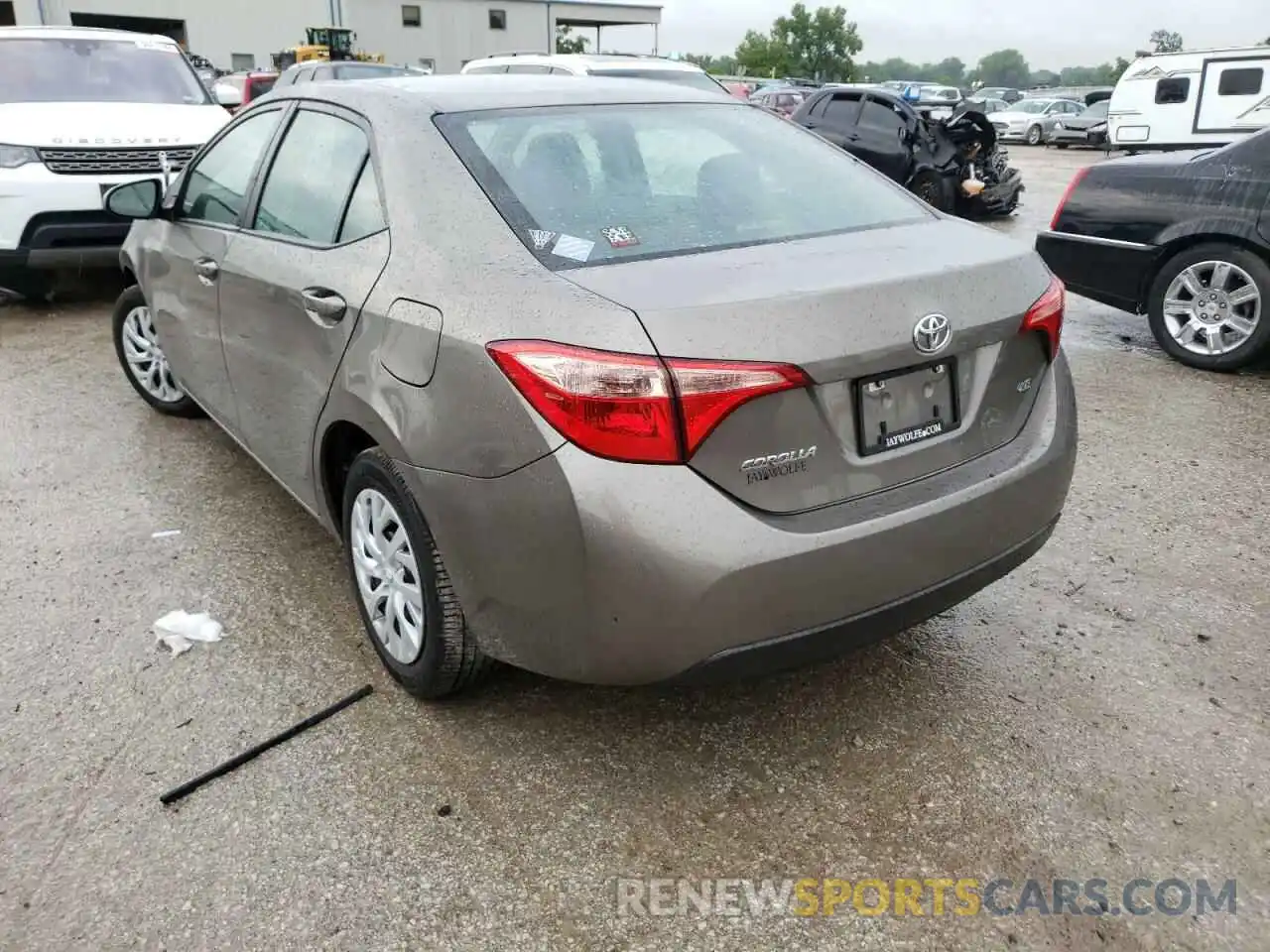 3 Photograph of a damaged car 5YFBURHE3KP904340 TOYOTA COROLLA 2019