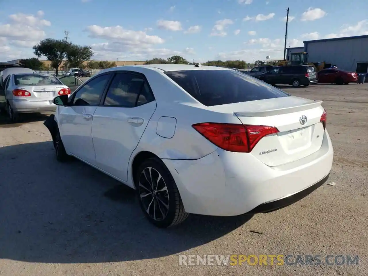 3 Photograph of a damaged car 5YFBURHE3KP906637 TOYOTA COROLLA 2019