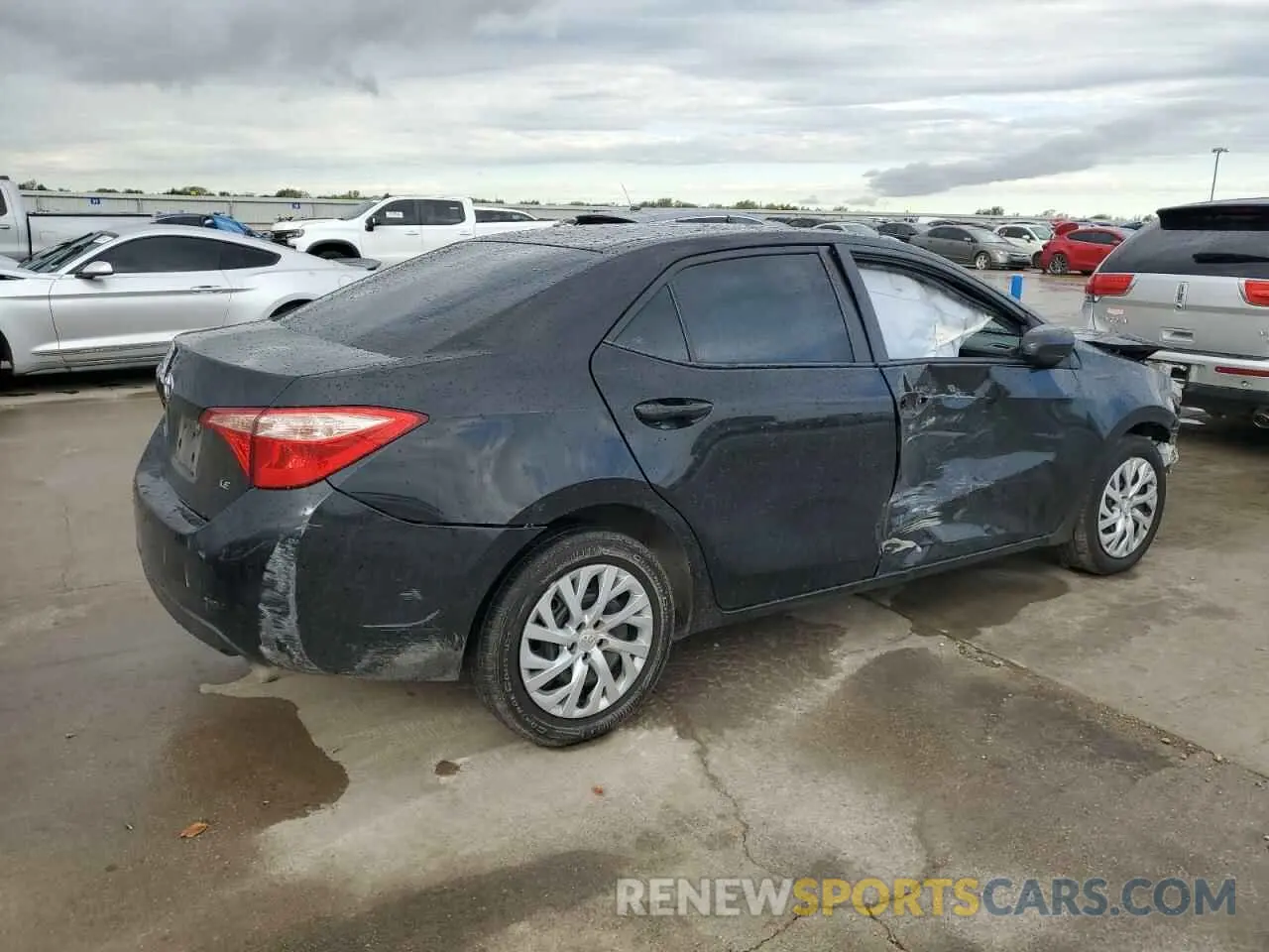 3 Photograph of a damaged car 5YFBURHE3KP908338 TOYOTA COROLLA 2019