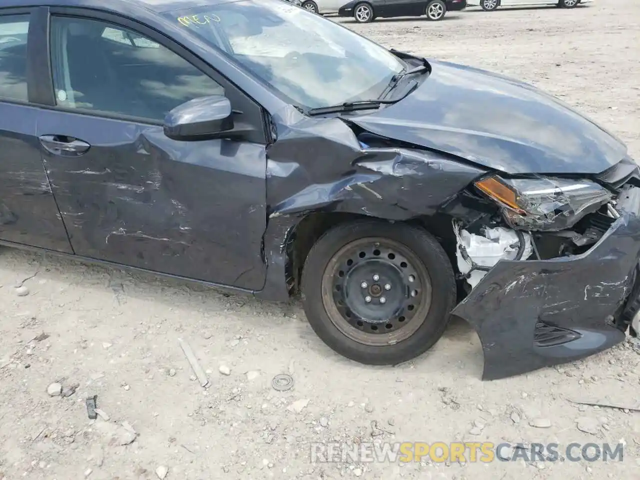 9 Photograph of a damaged car 5YFBURHE3KP927410 TOYOTA COROLLA 2019