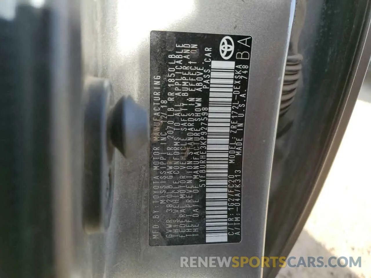 13 Photograph of a damaged car 5YFBURHE3KP927598 TOYOTA COROLLA 2019