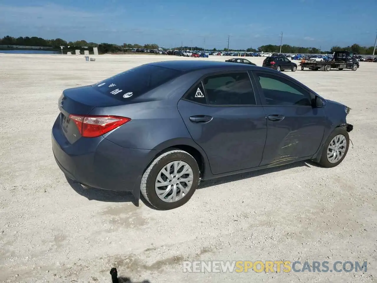 3 Photograph of a damaged car 5YFBURHE3KP932624 TOYOTA COROLLA 2019