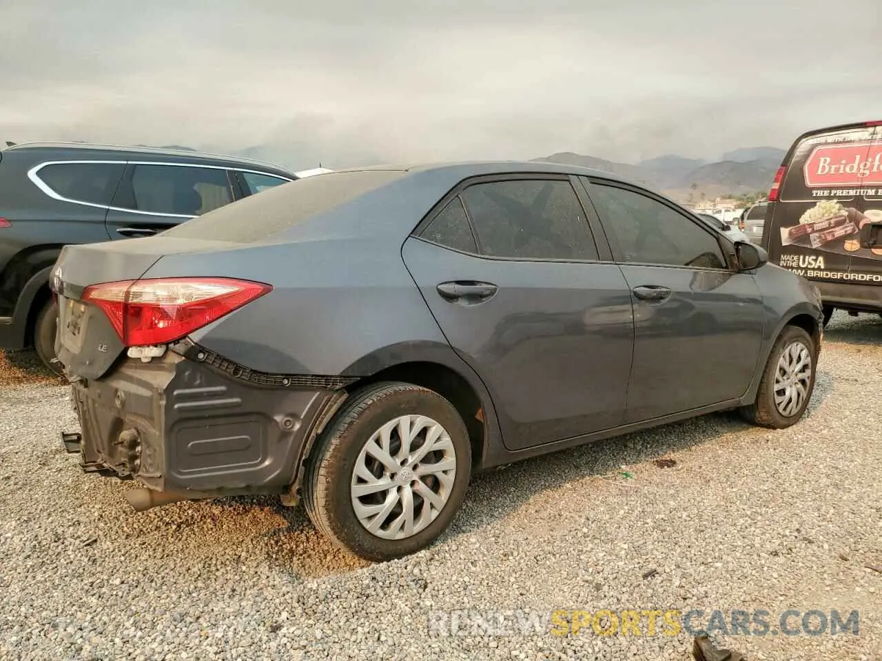 3 Photograph of a damaged car 5YFBURHE3KP933630 TOYOTA COROLLA 2019