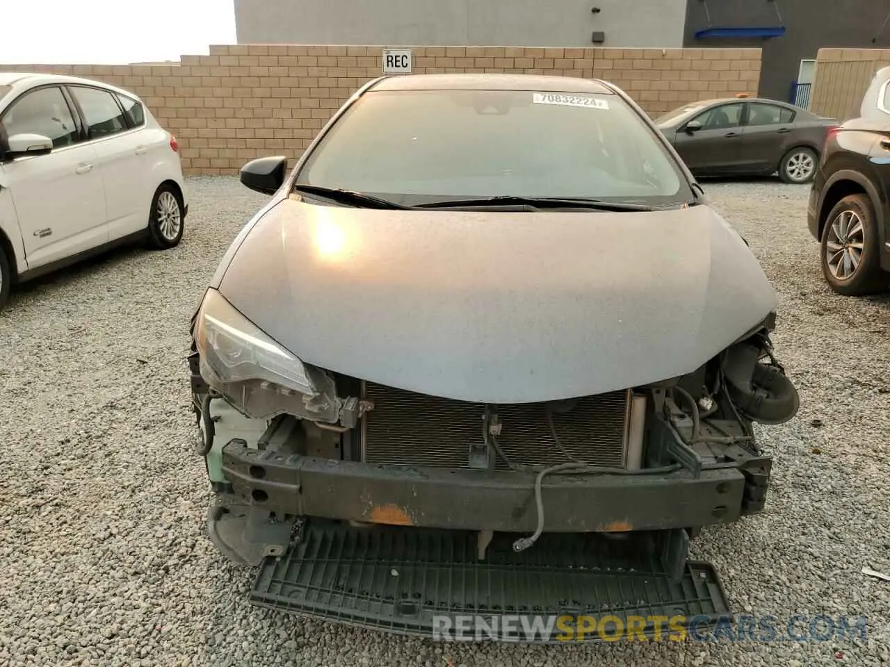 5 Photograph of a damaged car 5YFBURHE3KP933630 TOYOTA COROLLA 2019