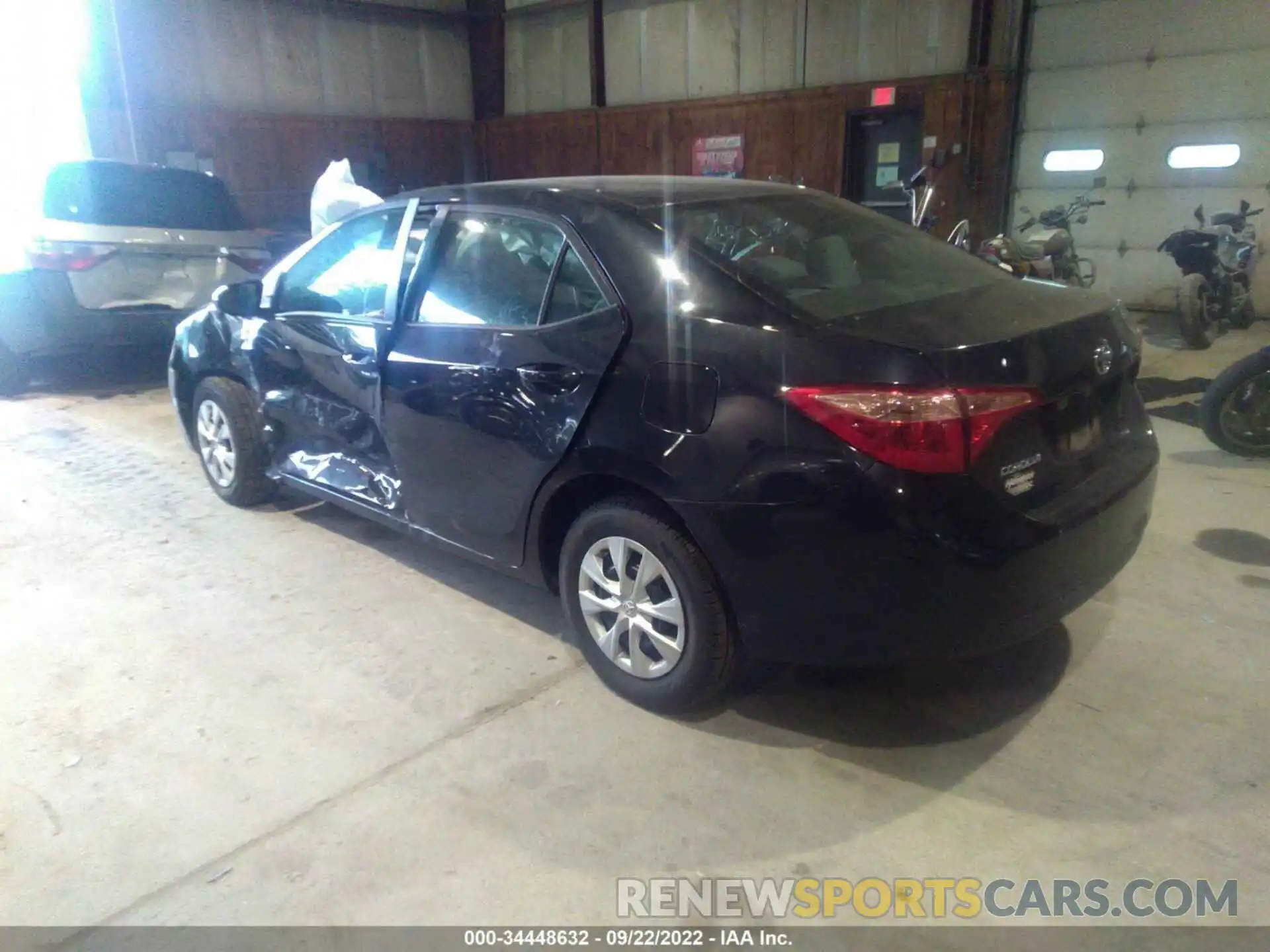 3 Photograph of a damaged car 5YFBURHE3KP936298 TOYOTA COROLLA 2019