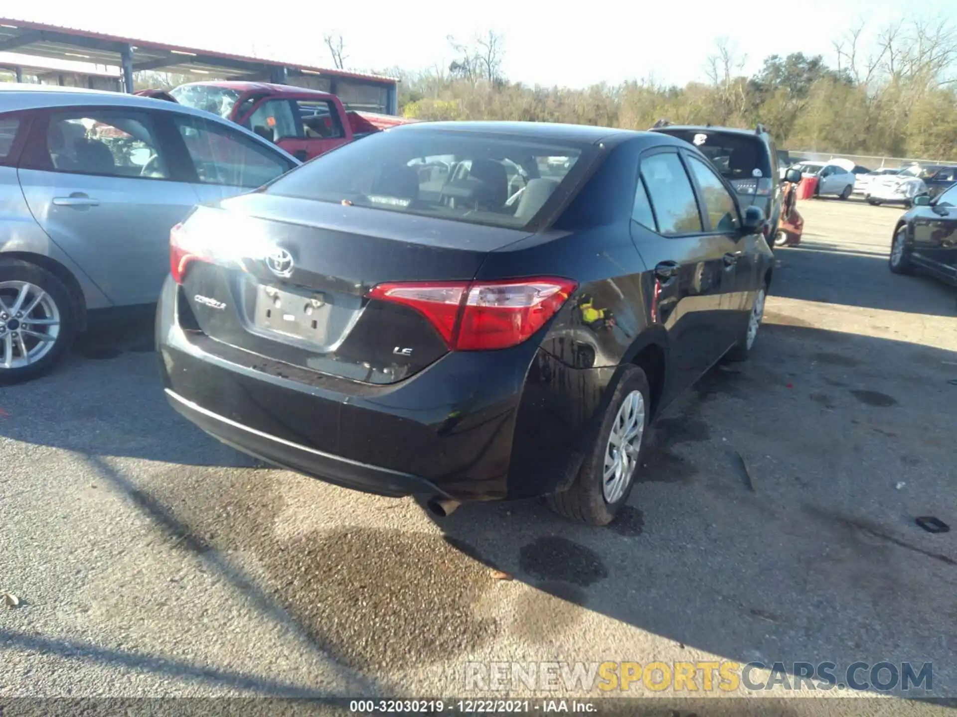 4 Photograph of a damaged car 5YFBURHE3KP937046 TOYOTA COROLLA 2019