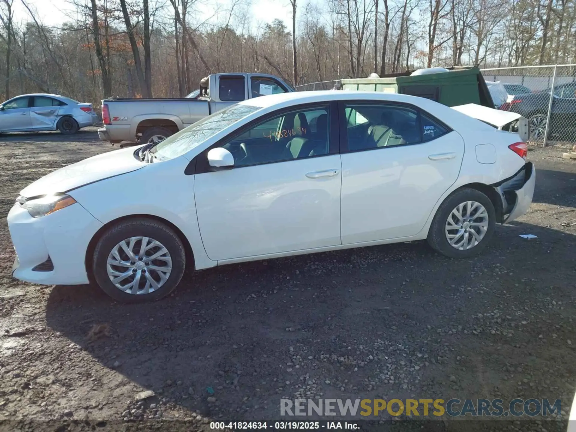 14 Photograph of a damaged car 5YFBURHE3KP937225 TOYOTA COROLLA 2019