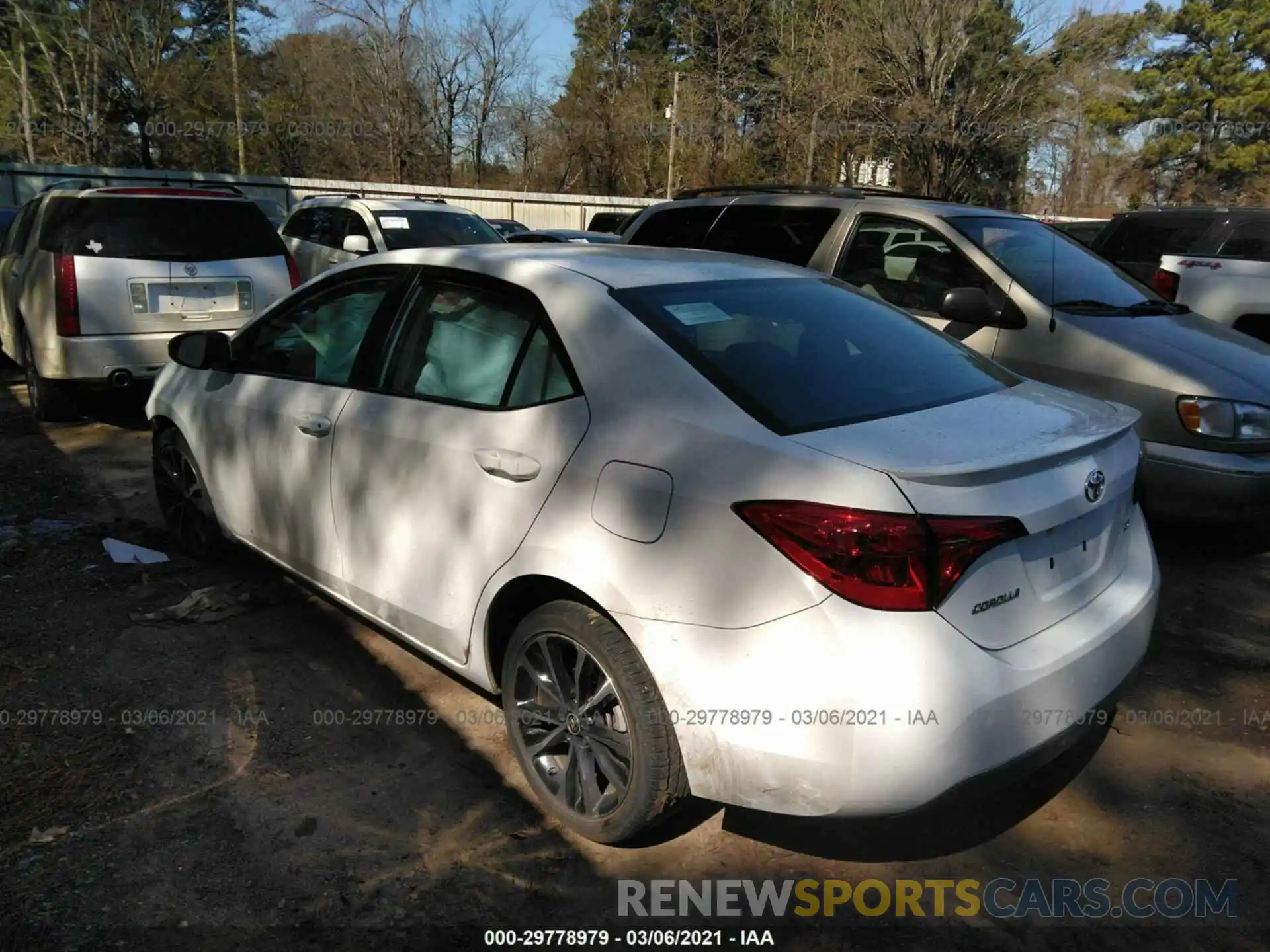 3 Photograph of a damaged car 5YFBURHE3KP938620 TOYOTA COROLLA 2019