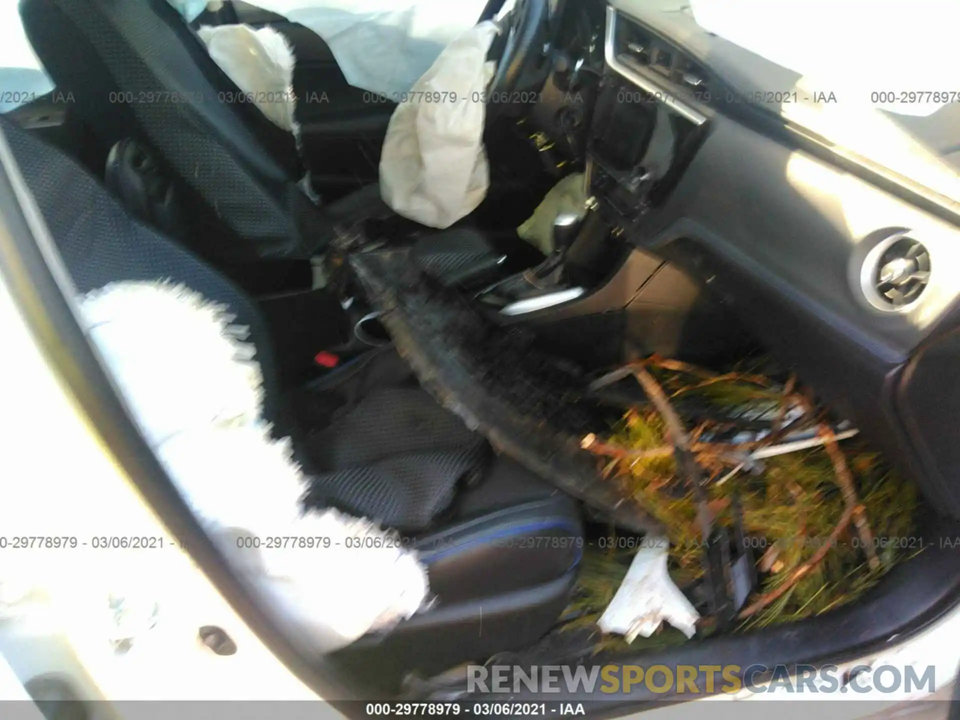 5 Photograph of a damaged car 5YFBURHE3KP938620 TOYOTA COROLLA 2019