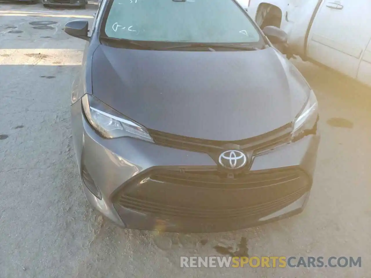 9 Photograph of a damaged car 5YFBURHE3KP939041 TOYOTA COROLLA 2019