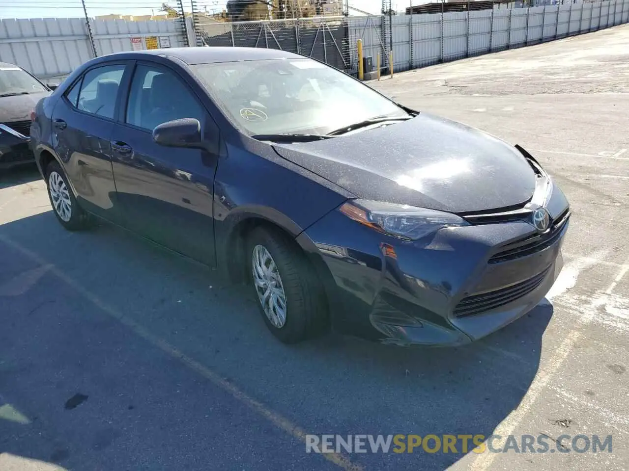 1 Photograph of a damaged car 5YFBURHE3KP939492 TOYOTA COROLLA 2019