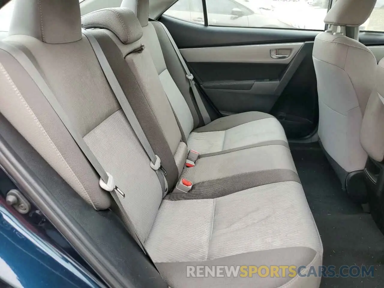 6 Photograph of a damaged car 5YFBURHE3KP939492 TOYOTA COROLLA 2019