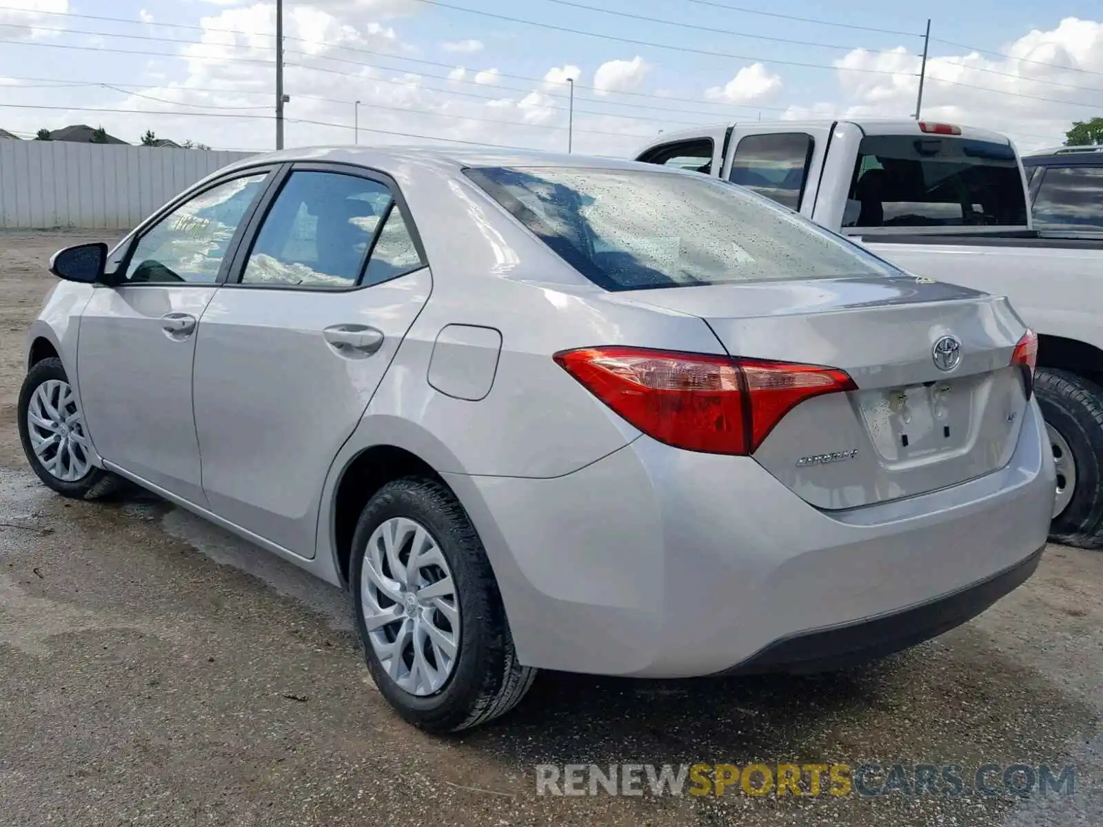 3 Photograph of a damaged car 5YFBURHE3KP947060 TOYOTA COROLLA 2019