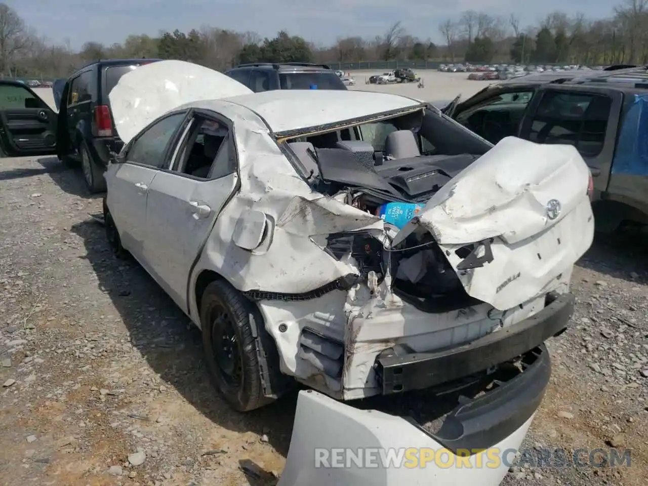 3 Photograph of a damaged car 5YFBURHE3KP948418 TOYOTA COROLLA 2019