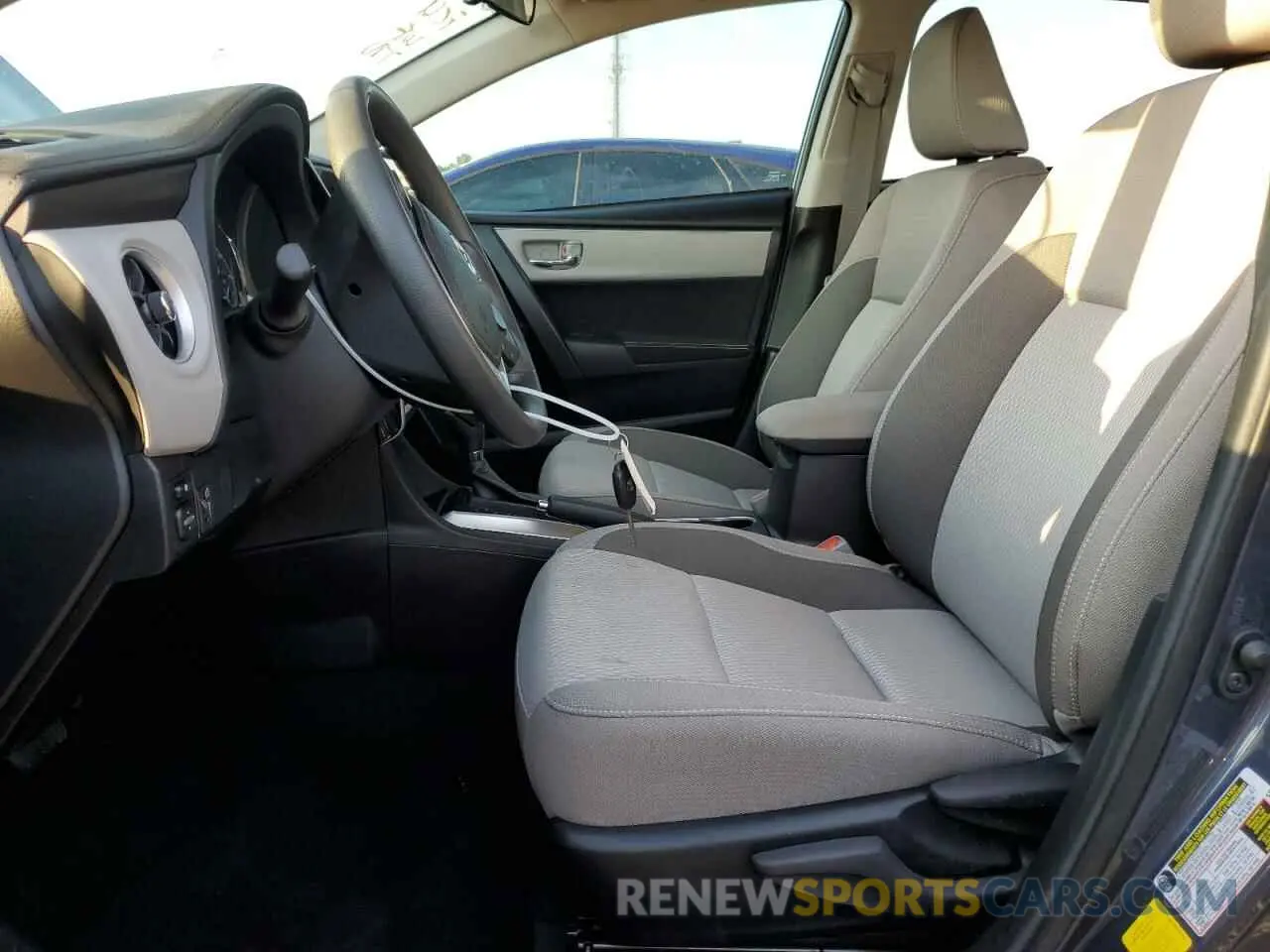 7 Photograph of a damaged car 5YFBURHE3KP949410 TOYOTA COROLLA 2019