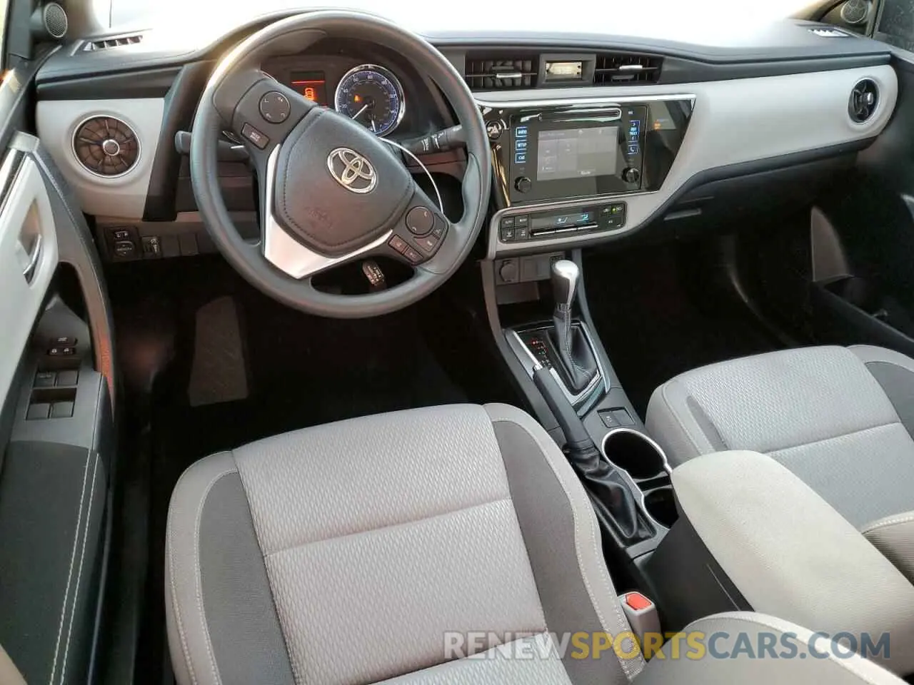 8 Photograph of a damaged car 5YFBURHE3KP949410 TOYOTA COROLLA 2019