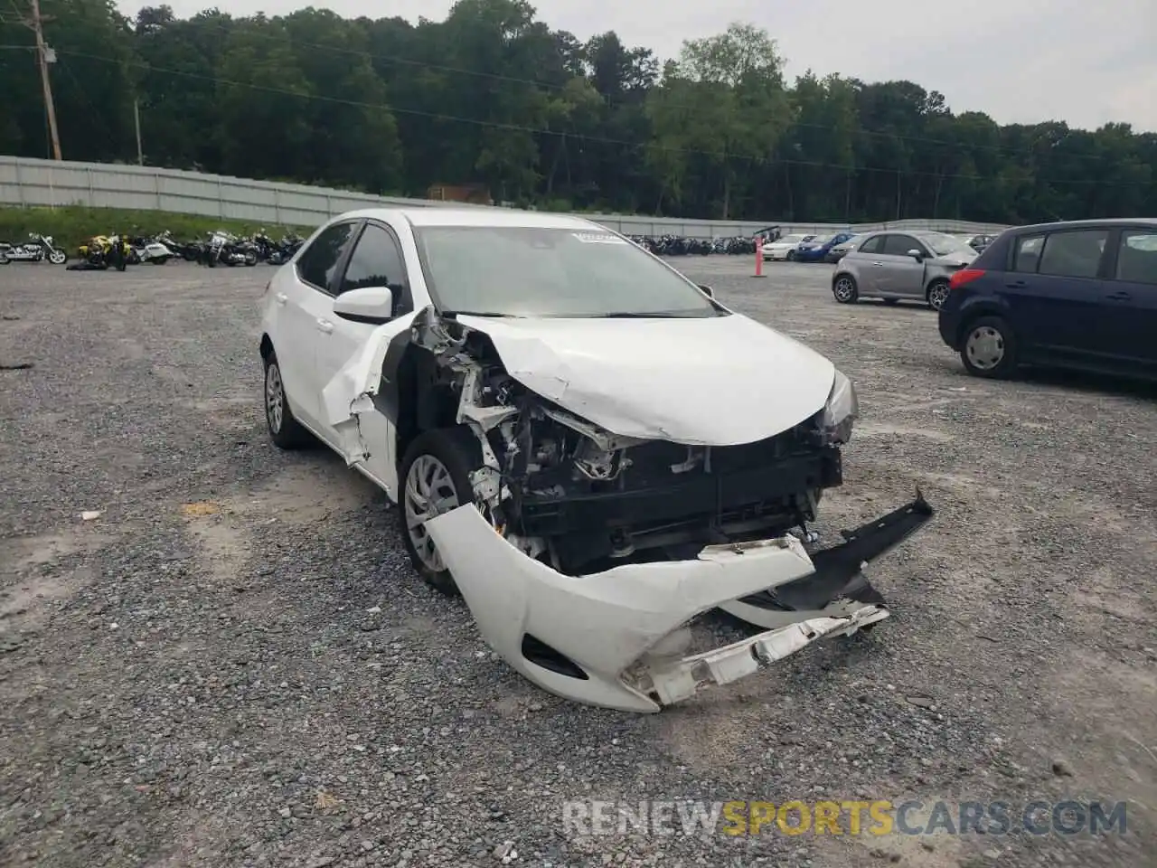 1 Photograph of a damaged car 5YFBURHE4KP858985 TOYOTA COROLLA 2019