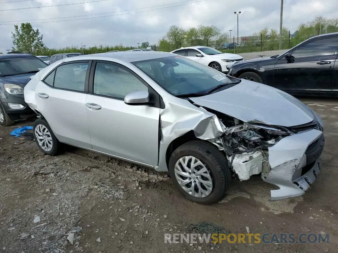 4 Photograph of a damaged car 5YFBURHE4KP860686 TOYOTA COROLLA 2019