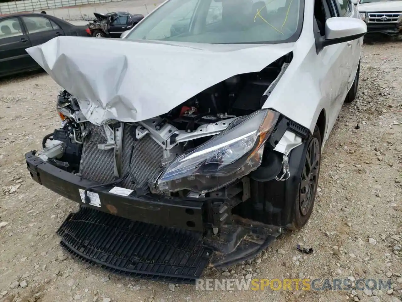 9 Photograph of a damaged car 5YFBURHE4KP861644 TOYOTA COROLLA 2019