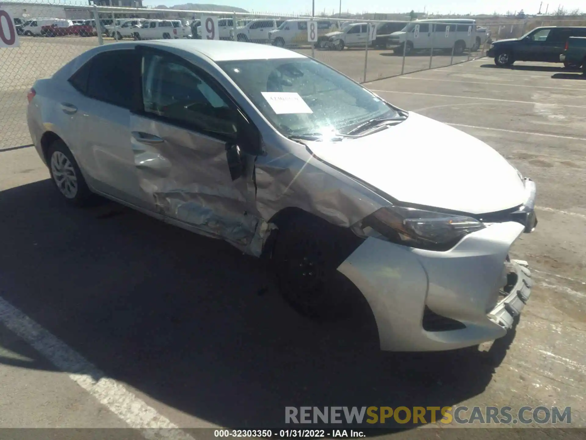 1 Photograph of a damaged car 5YFBURHE4KP863233 TOYOTA COROLLA 2019