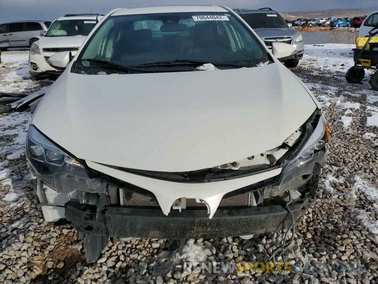 5 Photograph of a damaged car 5YFBURHE4KP863250 TOYOTA COROLLA 2019