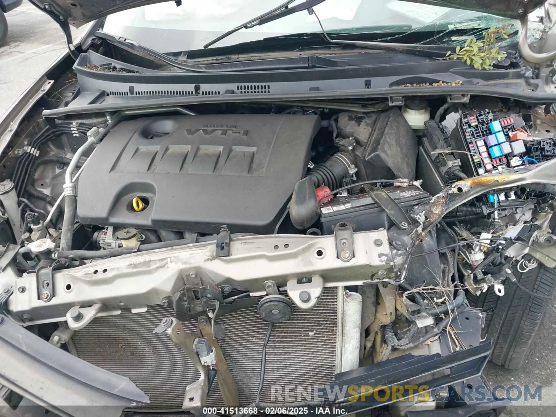 10 Photograph of a damaged car 5YFBURHE4KP865645 TOYOTA COROLLA 2019