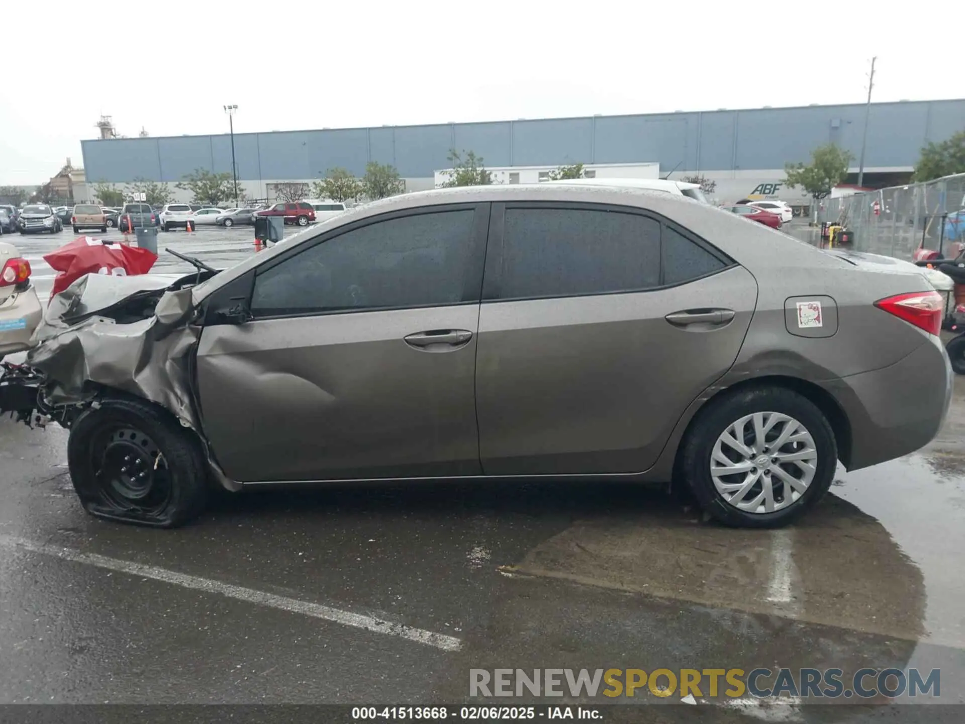14 Photograph of a damaged car 5YFBURHE4KP865645 TOYOTA COROLLA 2019