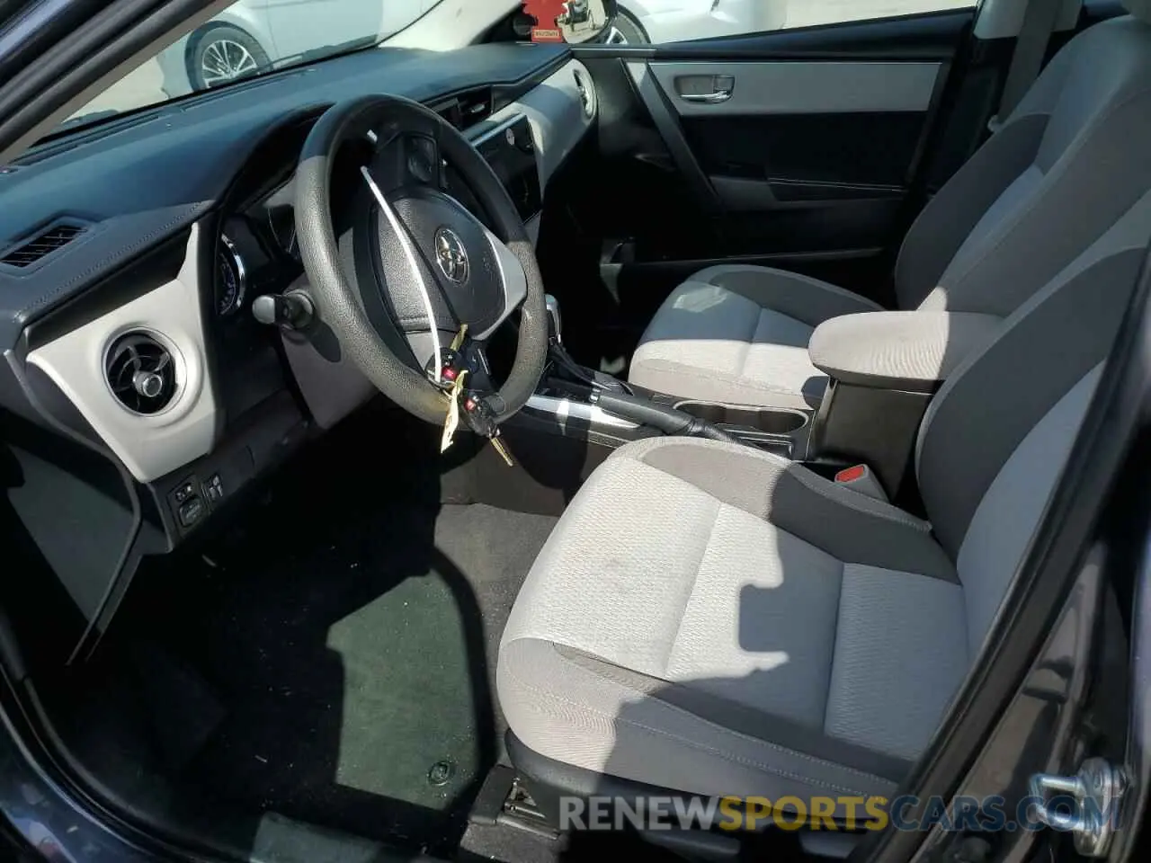 7 Photograph of a damaged car 5YFBURHE4KP868237 TOYOTA COROLLA 2019