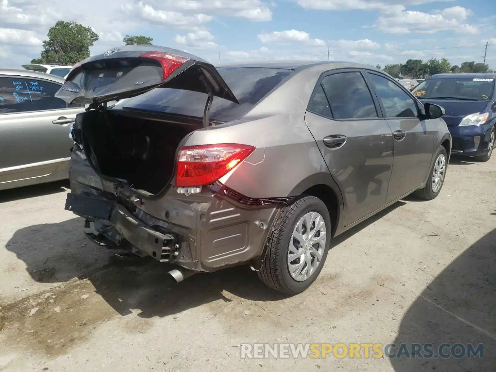 4 Photograph of a damaged car 5YFBURHE4KP868528 TOYOTA COROLLA 2019