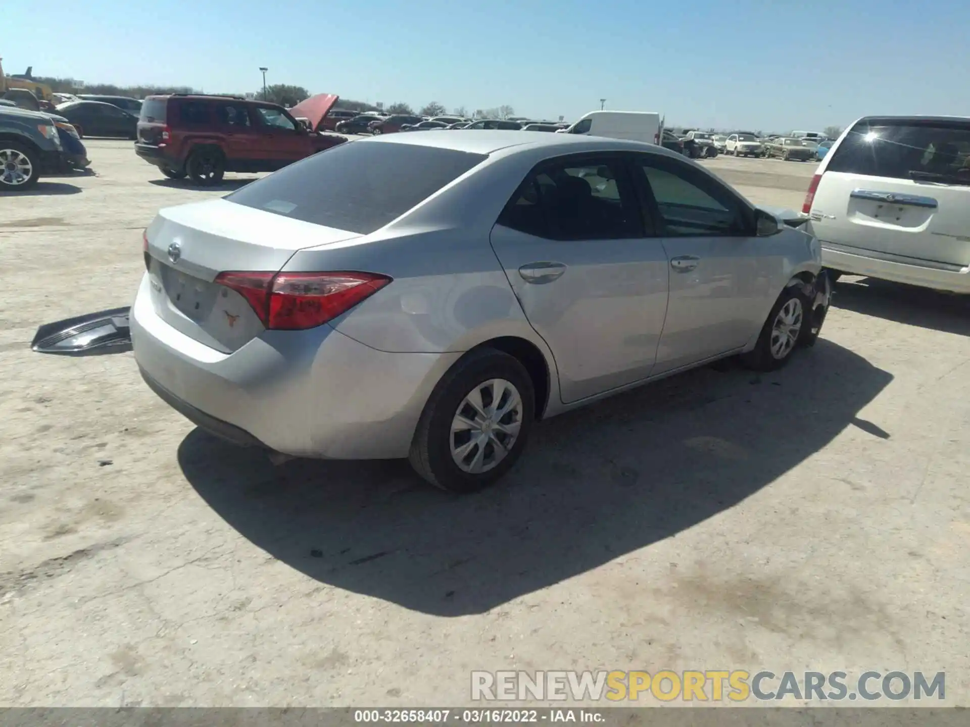 4 Photograph of a damaged car 5YFBURHE4KP868691 TOYOTA COROLLA 2019