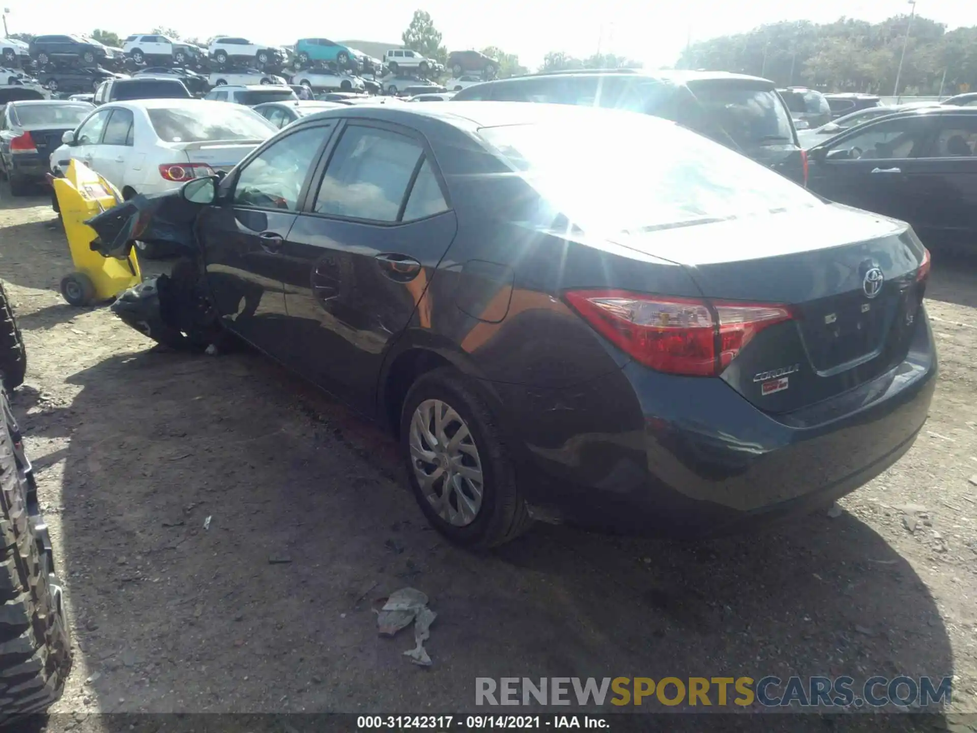 3 Photograph of a damaged car 5YFBURHE4KP870098 TOYOTA COROLLA 2019