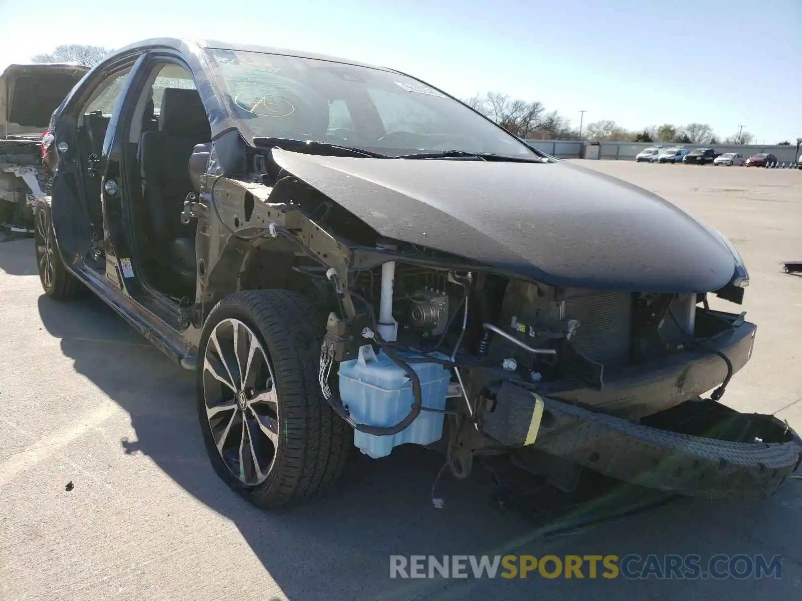 1 Photograph of a damaged car 5YFBURHE4KP870974 TOYOTA COROLLA 2019