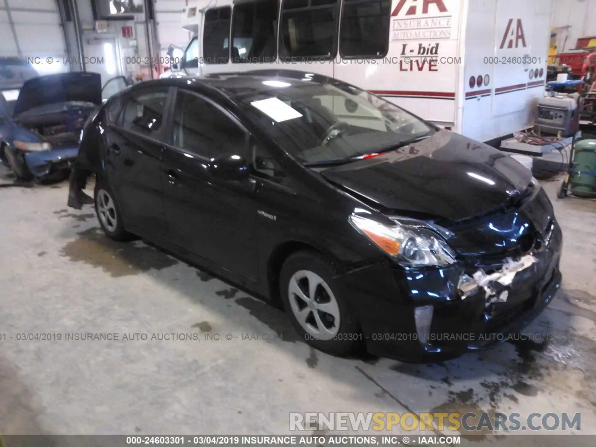 1 Photograph of a damaged car 5YFBURHE4KP872756 TOYOTA COROLLA 2019