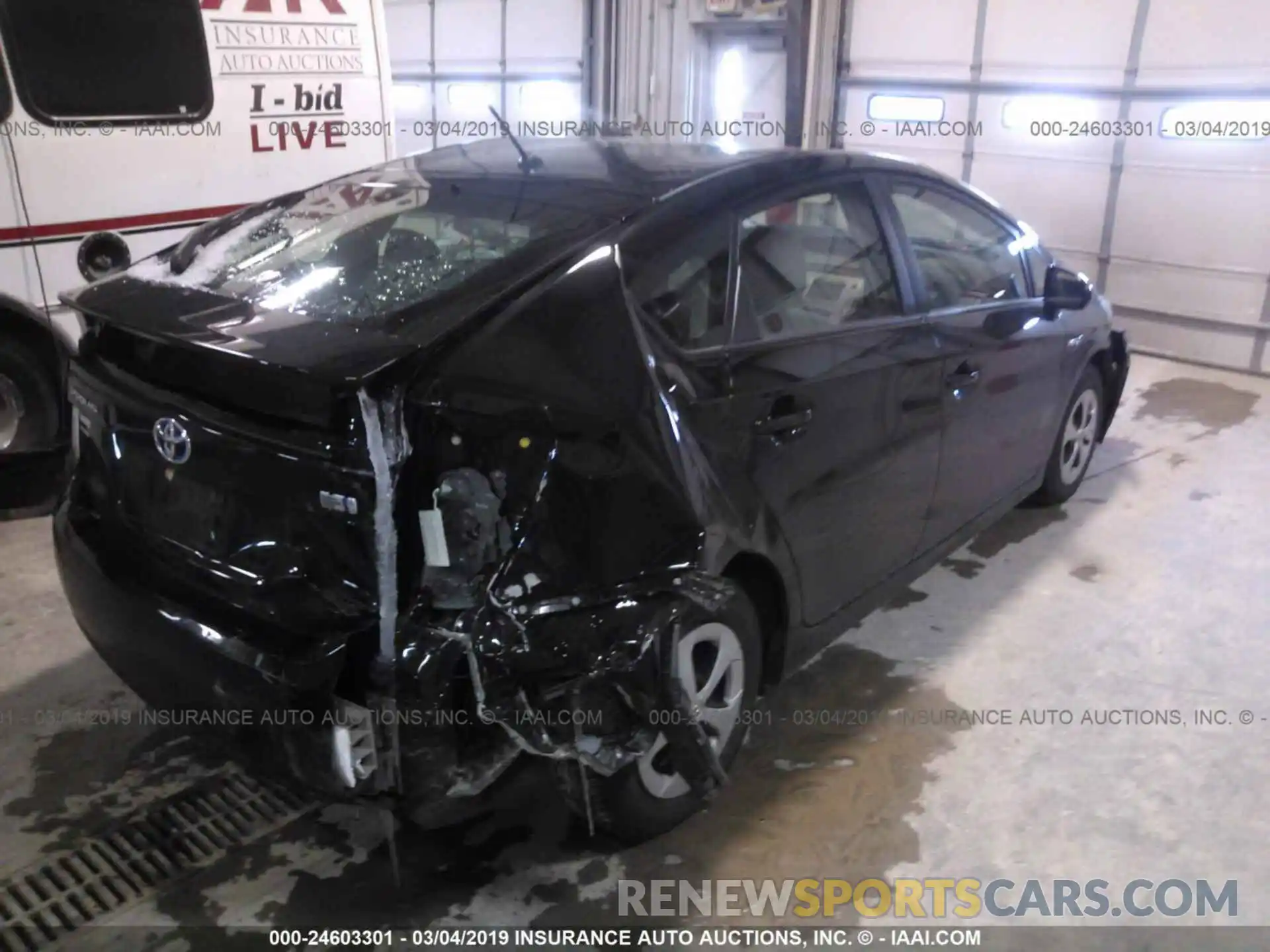 4 Photograph of a damaged car 5YFBURHE4KP872756 TOYOTA COROLLA 2019