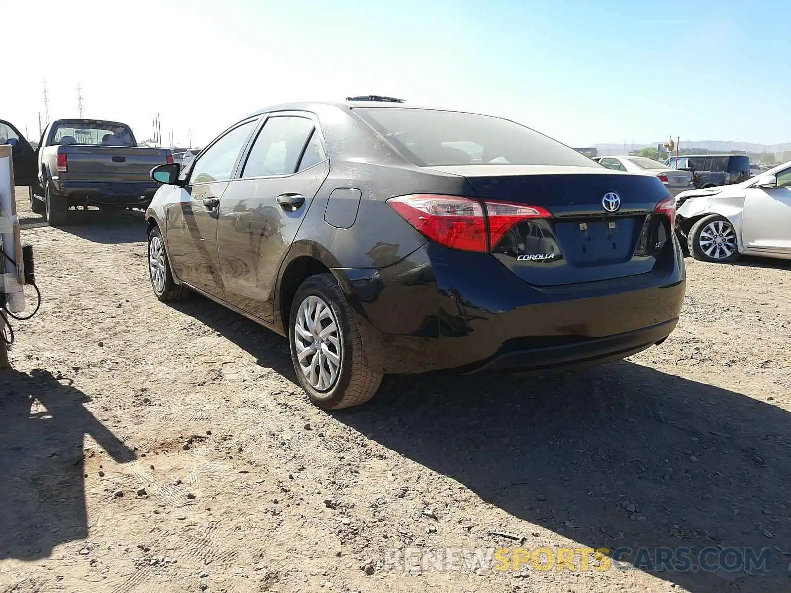 3 Photograph of a damaged car 5YFBURHE4KP875379 TOYOTA COROLLA 2019