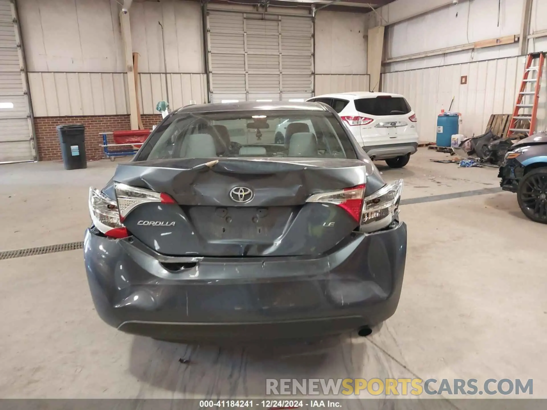 17 Photograph of a damaged car 5YFBURHE4KP878136 TOYOTA COROLLA 2019