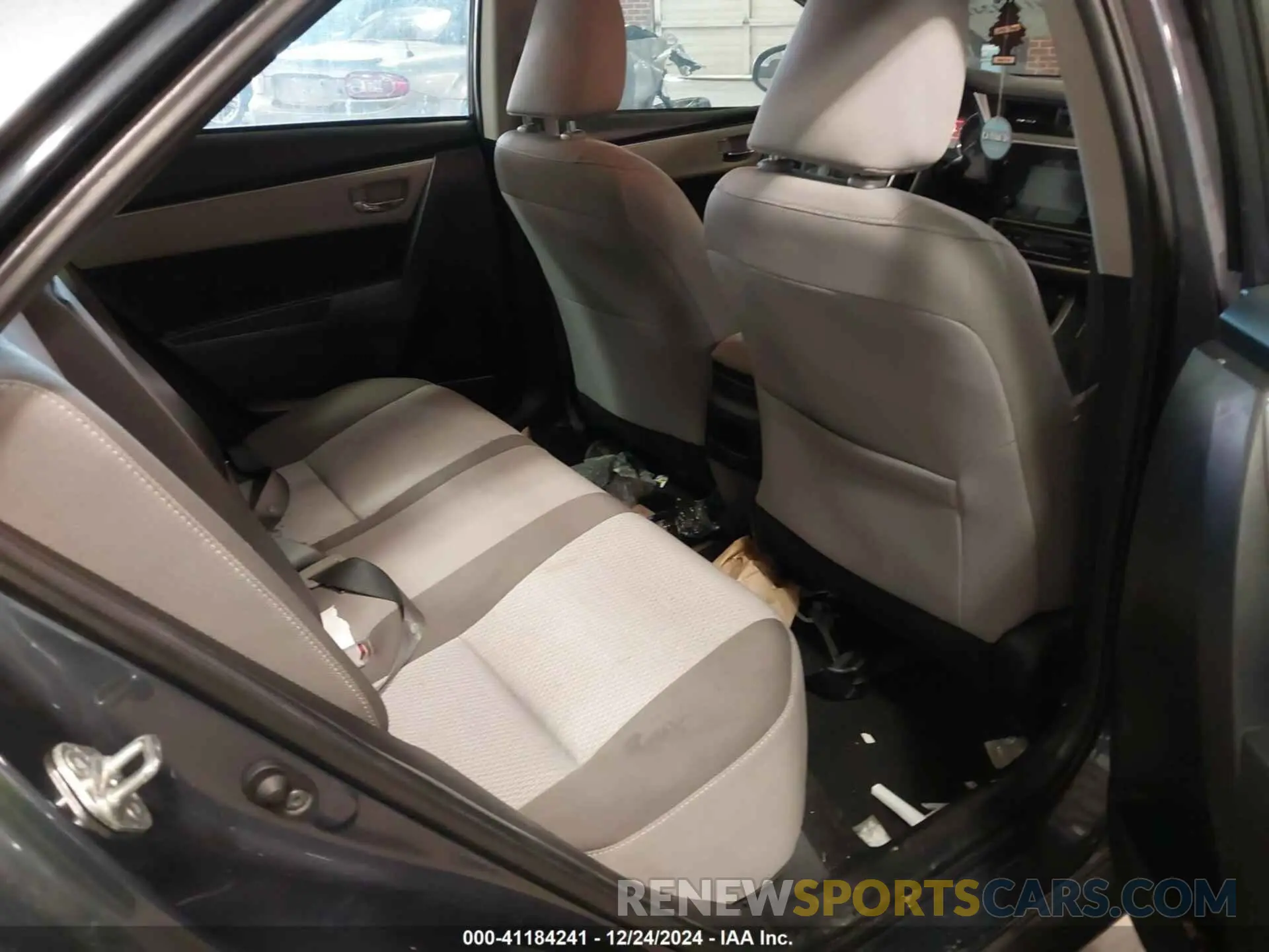 8 Photograph of a damaged car 5YFBURHE4KP878136 TOYOTA COROLLA 2019