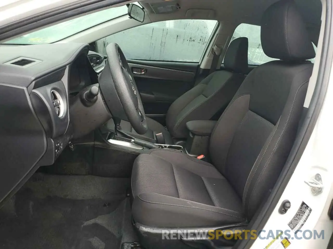 7 Photograph of a damaged car 5YFBURHE4KP880100 TOYOTA COROLLA 2019