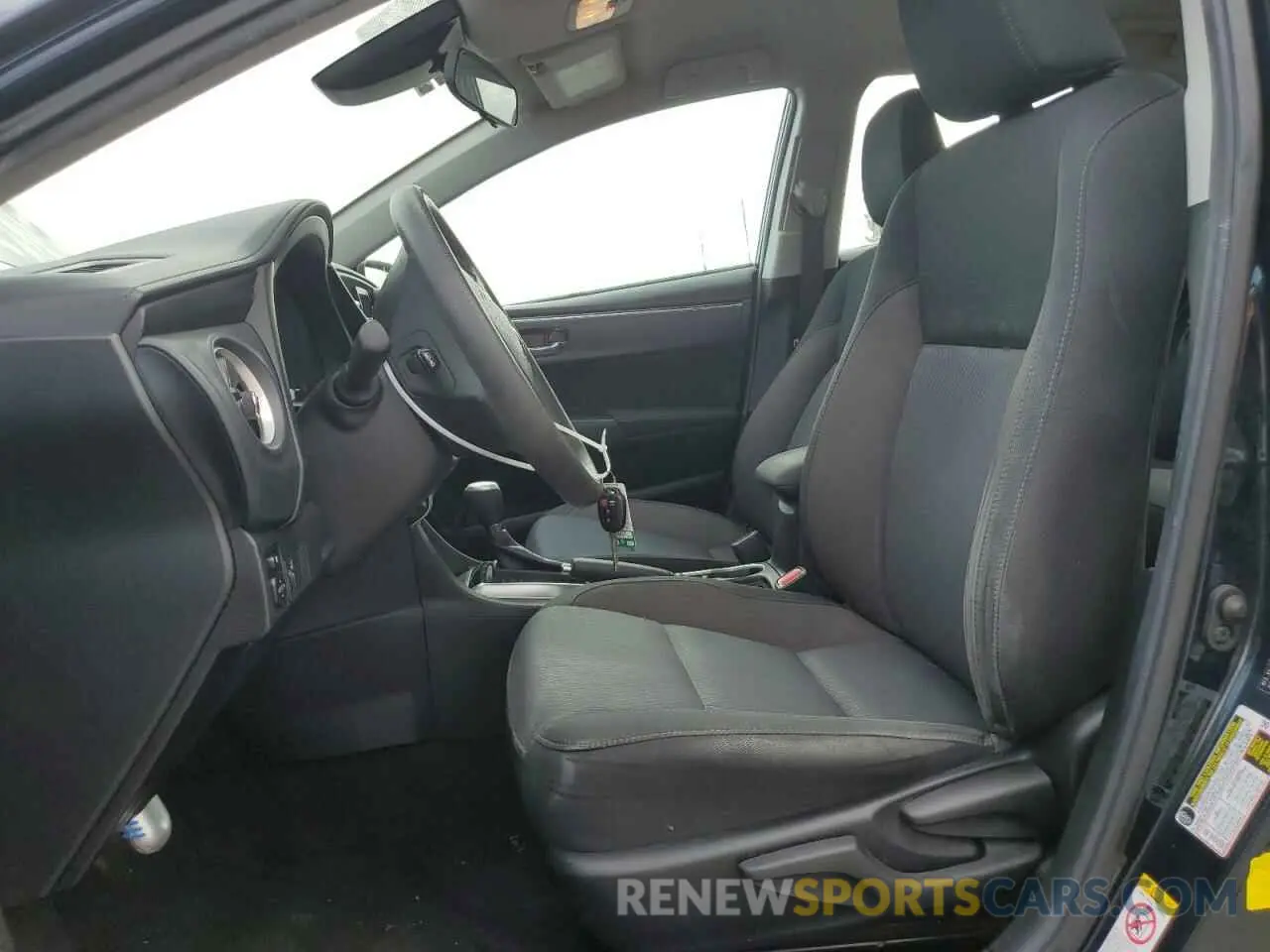 7 Photograph of a damaged car 5YFBURHE4KP880842 TOYOTA COROLLA 2019