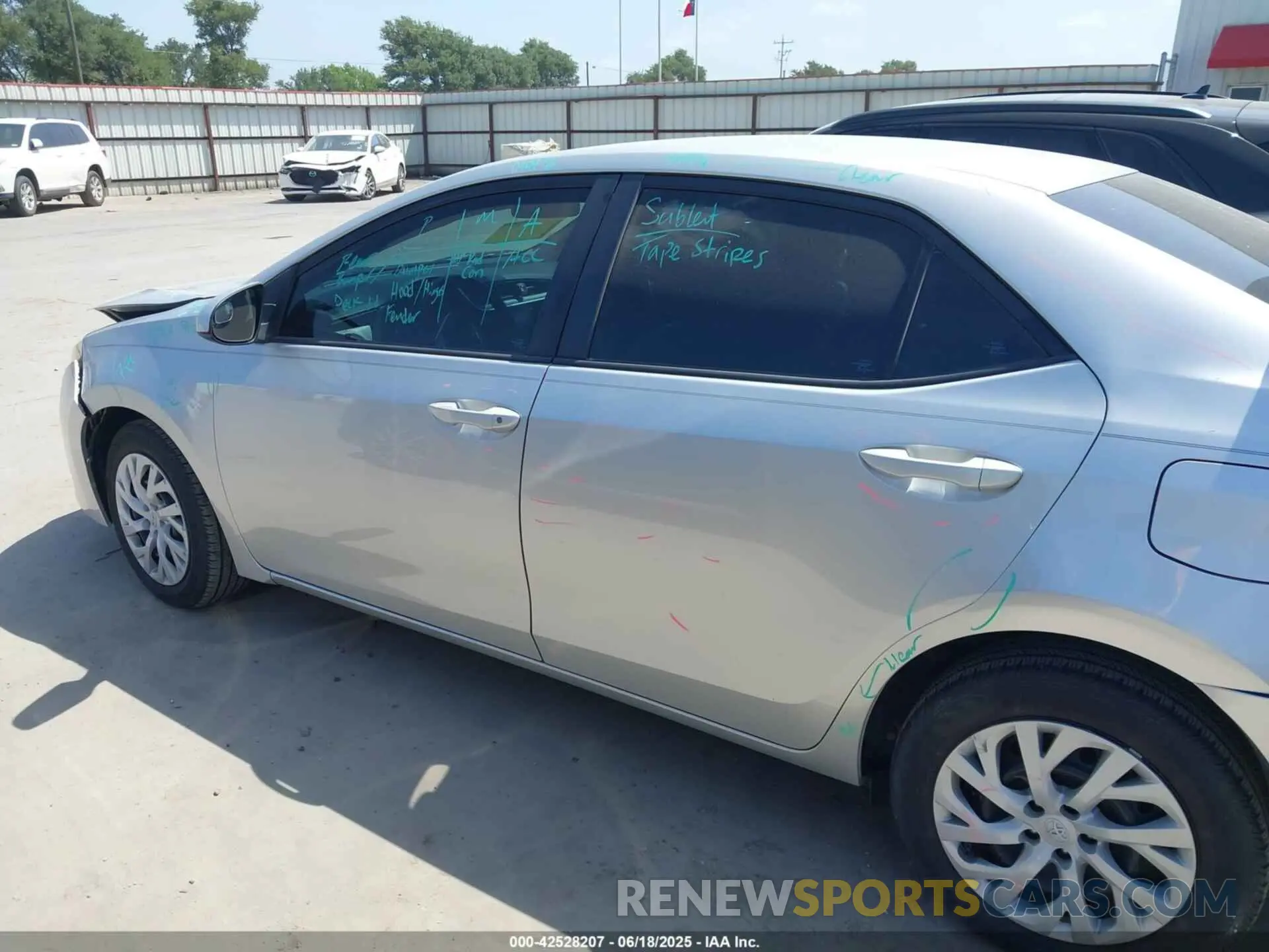 14 Photograph of a damaged car 5YFBURHE4KP881845 TOYOTA COROLLA 2019
