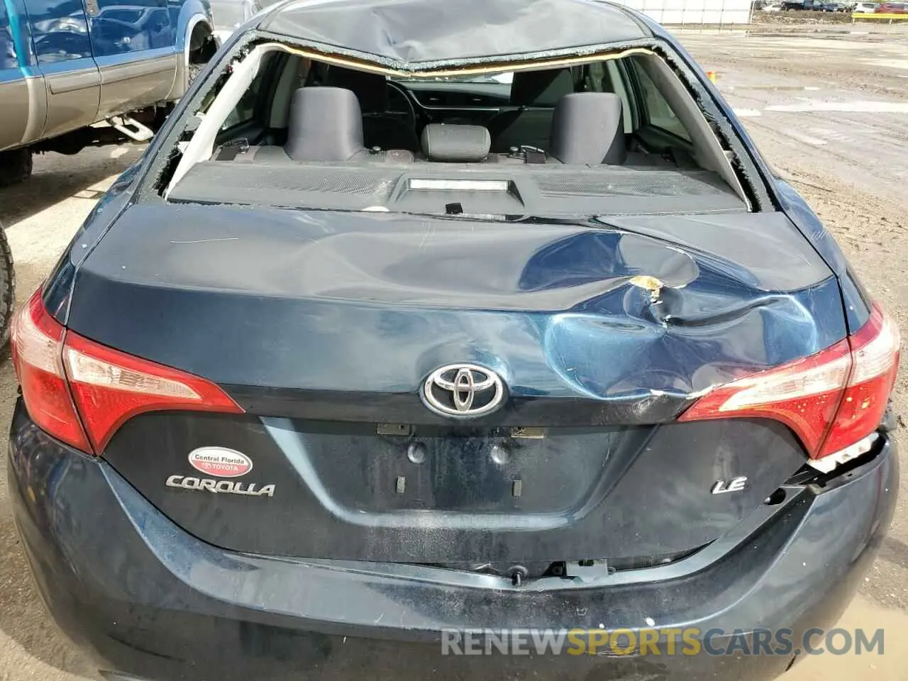 9 Photograph of a damaged car 5YFBURHE4KP882283 TOYOTA COROLLA 2019