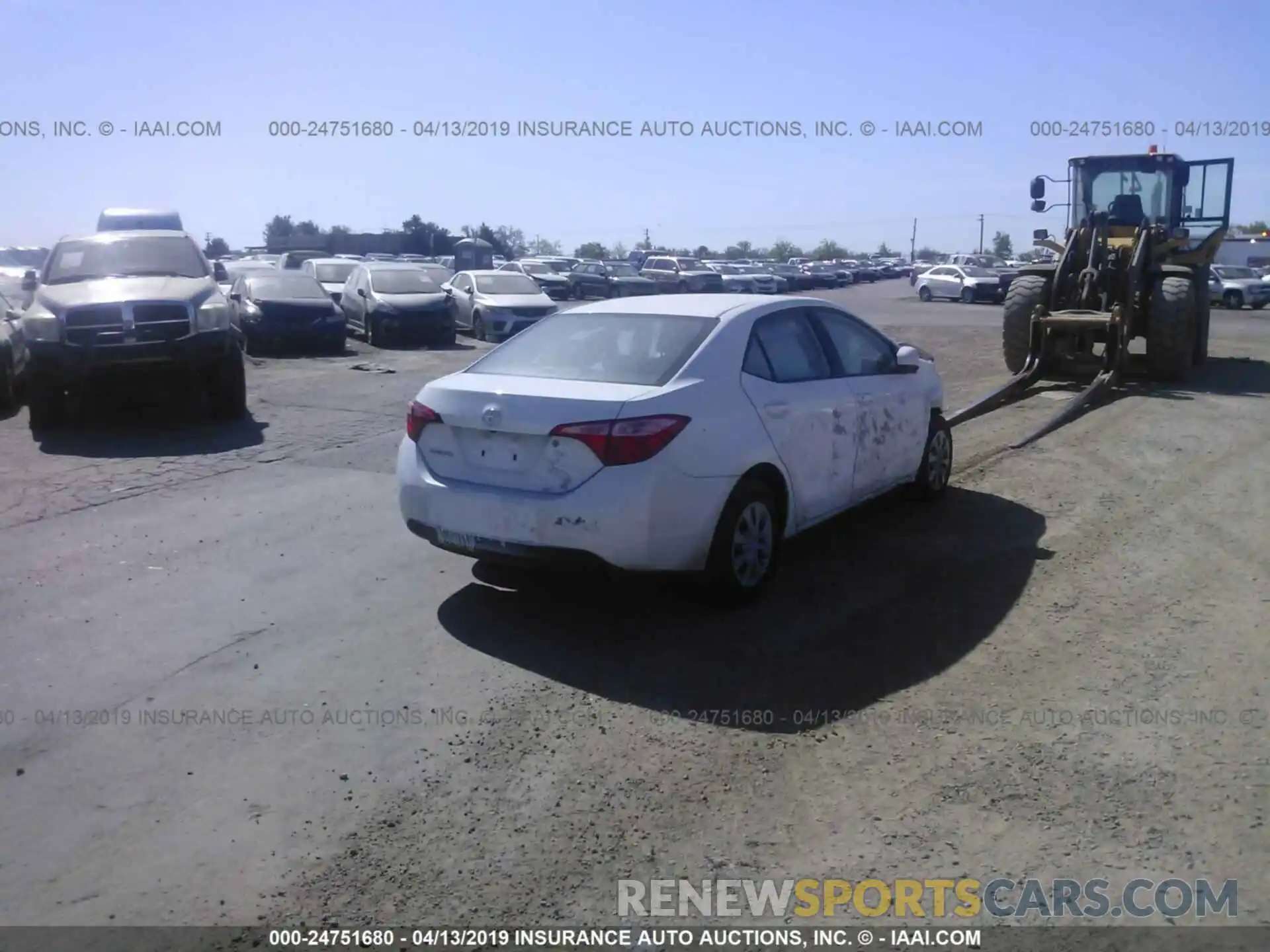 4 Photograph of a damaged car 5YFBURHE4KP883661 TOYOTA COROLLA 2019