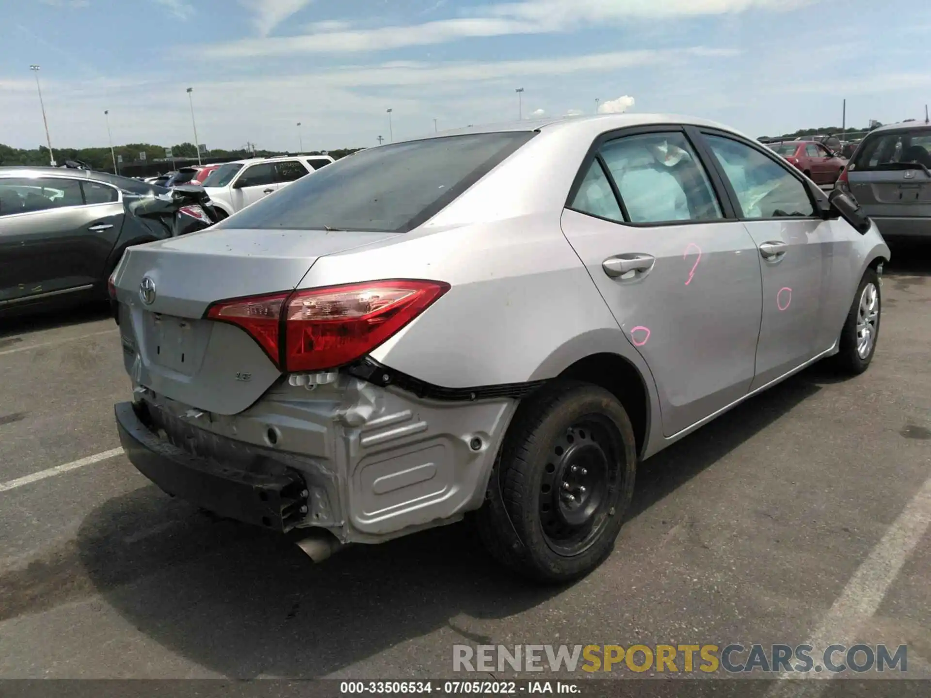 4 Photograph of a damaged car 5YFBURHE4KP886513 TOYOTA COROLLA 2019