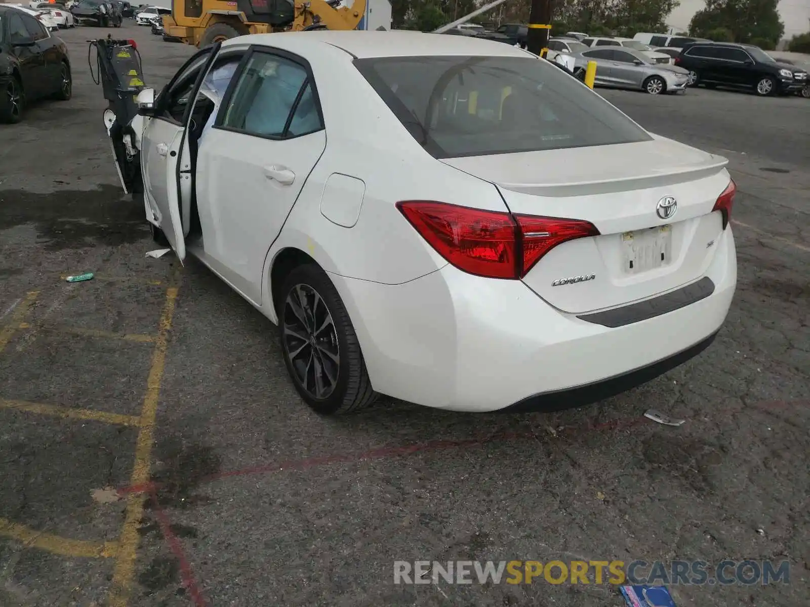 3 Photograph of a damaged car 5YFBURHE4KP887080 TOYOTA COROLLA 2019