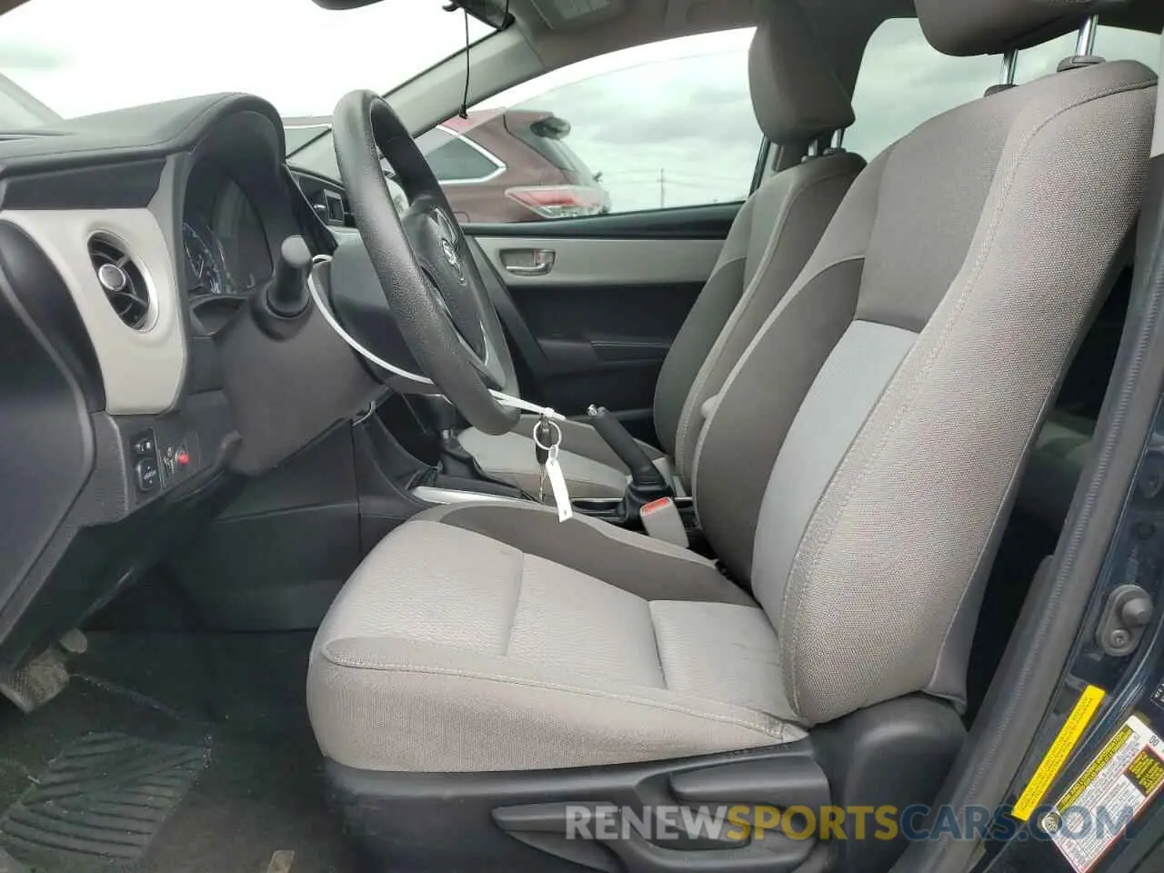 7 Photograph of a damaged car 5YFBURHE4KP887144 TOYOTA COROLLA 2019